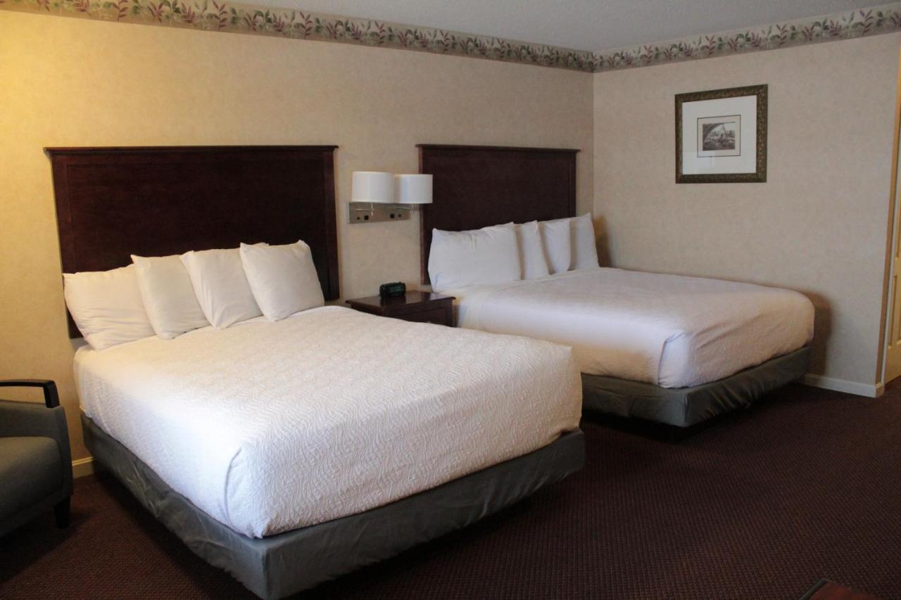 Shiretown Inn & Suites Houlton Екстер'єр фото