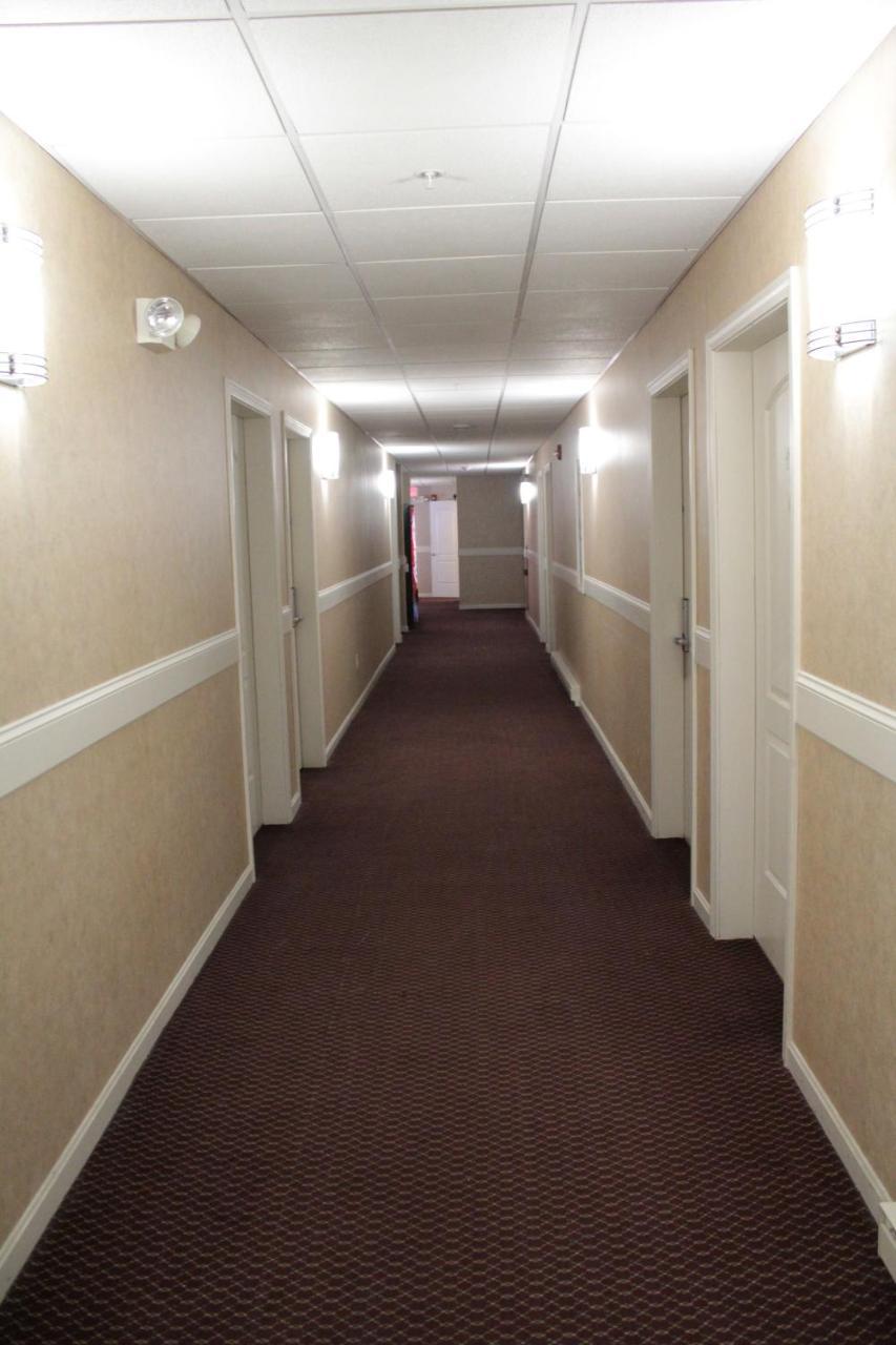 Shiretown Inn & Suites Houlton Екстер'єр фото